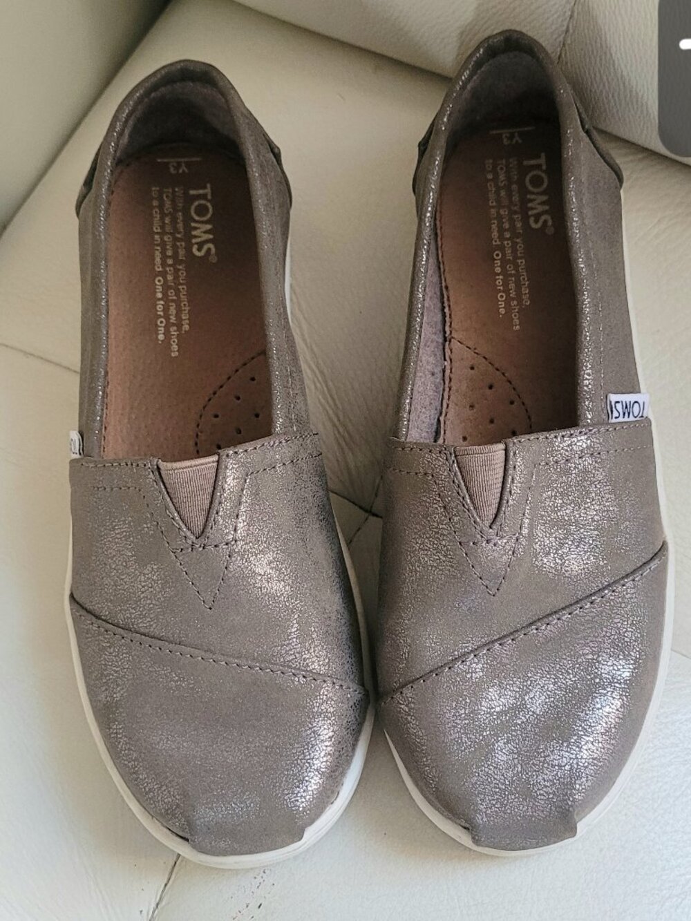 Toms shoes